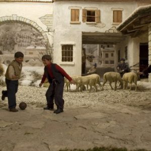 bambini-che-giocano-a-pallone