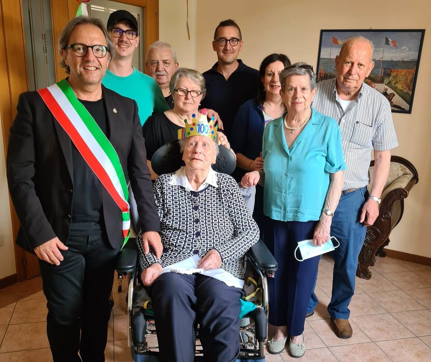 Thiene. Buon compleanno a Elisabetta Panozzo: ha compiuto 100 anni ...