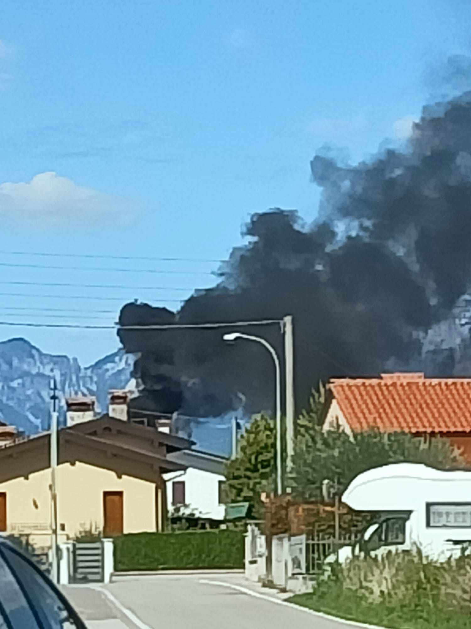 Breganze. Divampa L'incendio Sul Tetto Della Ditta - AltoVicentinOnline